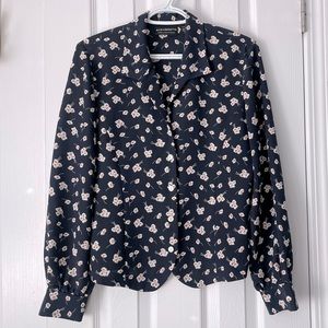 37 - Liz Claiborne Collection Navy Floral Print Button Up Shirt in Size 4